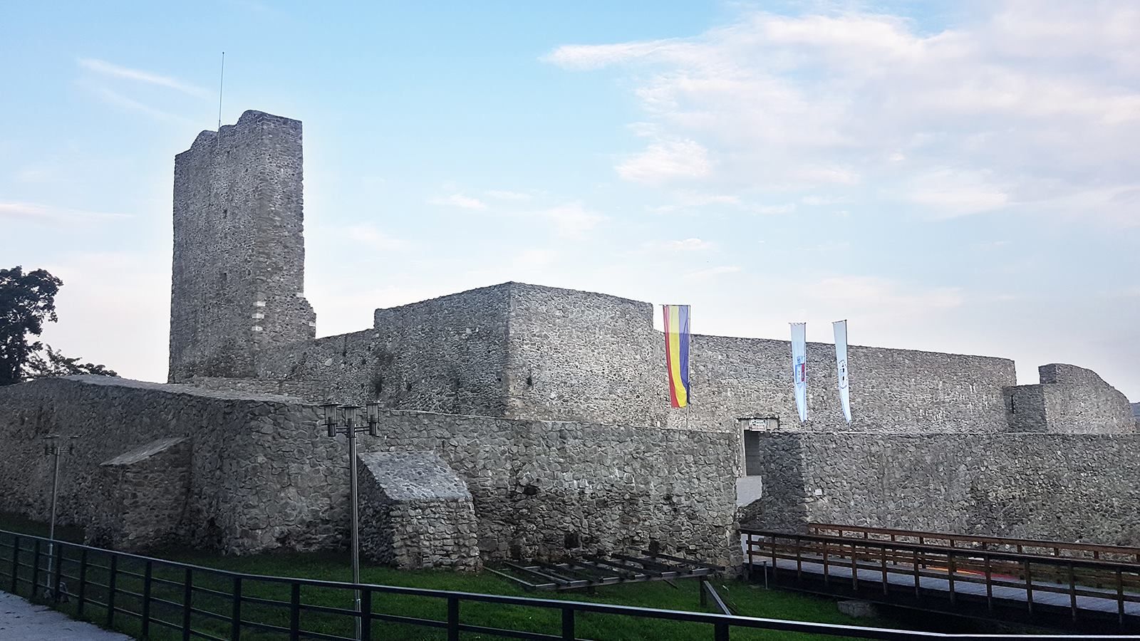 50720440_531358377351501_2520206128332144640_n