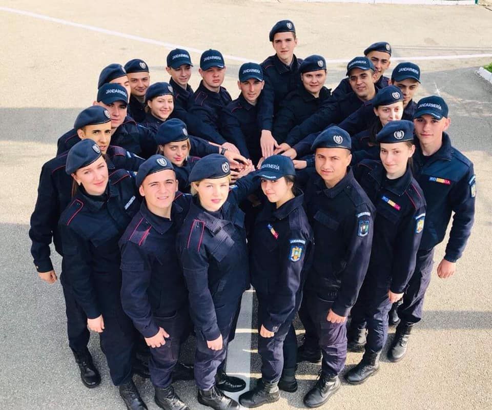 58689454_1107490356104340_5489724135711965184_n