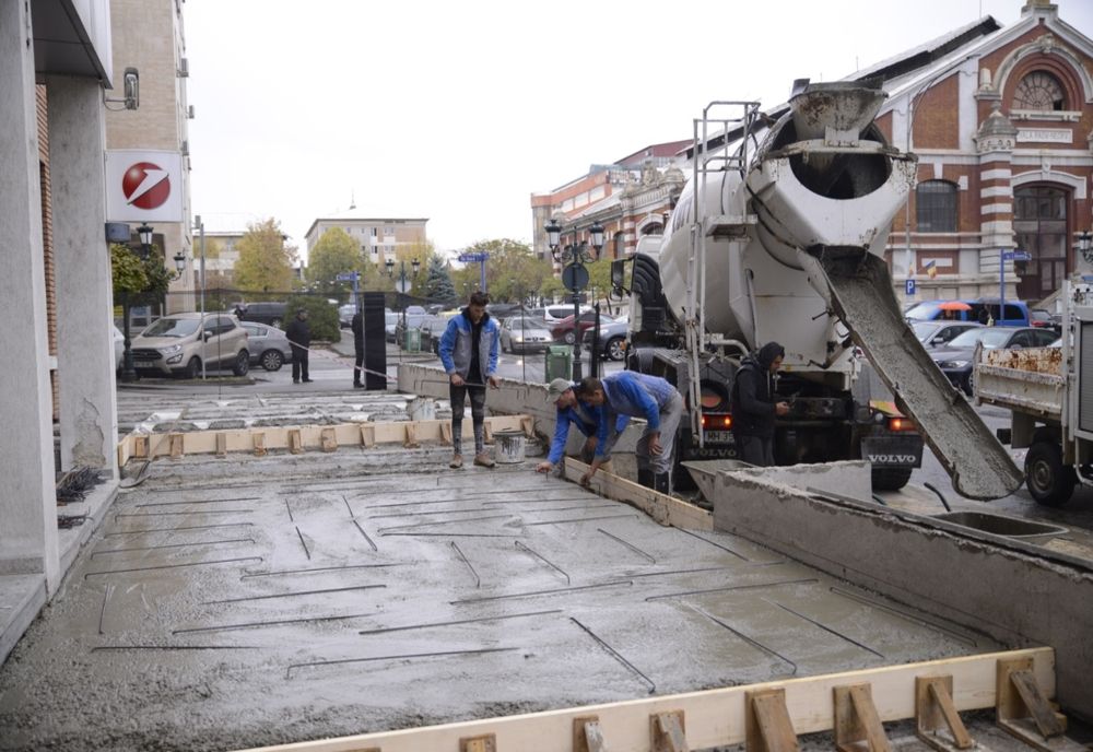 Se reabilitează zona centrală a Severinului 
