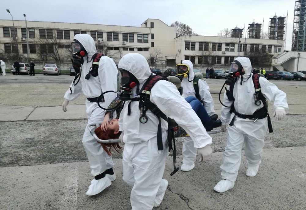 Exerciţiu în caz de accident radiologic cu victime multiple produs pe DN 67, la Răscoleşti