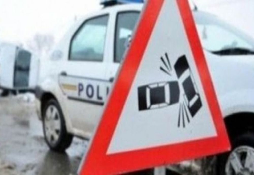 Accident grav în Mehedinți. Un bărbat a murit după ce s-a răsturnat cu o maşină de teren