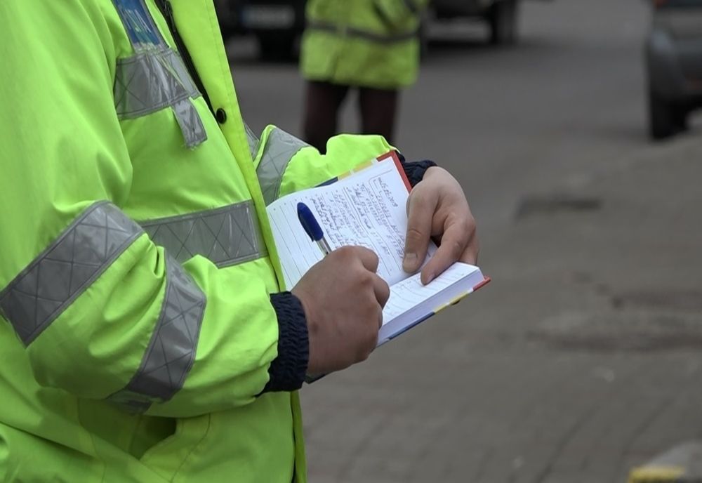 Recomandări de la Poliția Rutieră pentru conducătorii auto. Mehedințiul este sub Cod Portocaliu de ninsori abundente