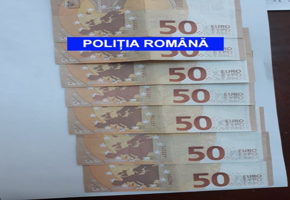 Cercetat pentru că a plasat bani falși pe piață în Mehedinți 