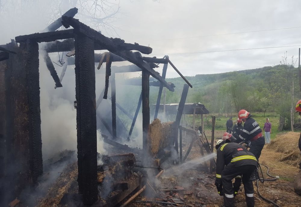 48 de misiuni ale pompierilor mehedințeni în acest weekend