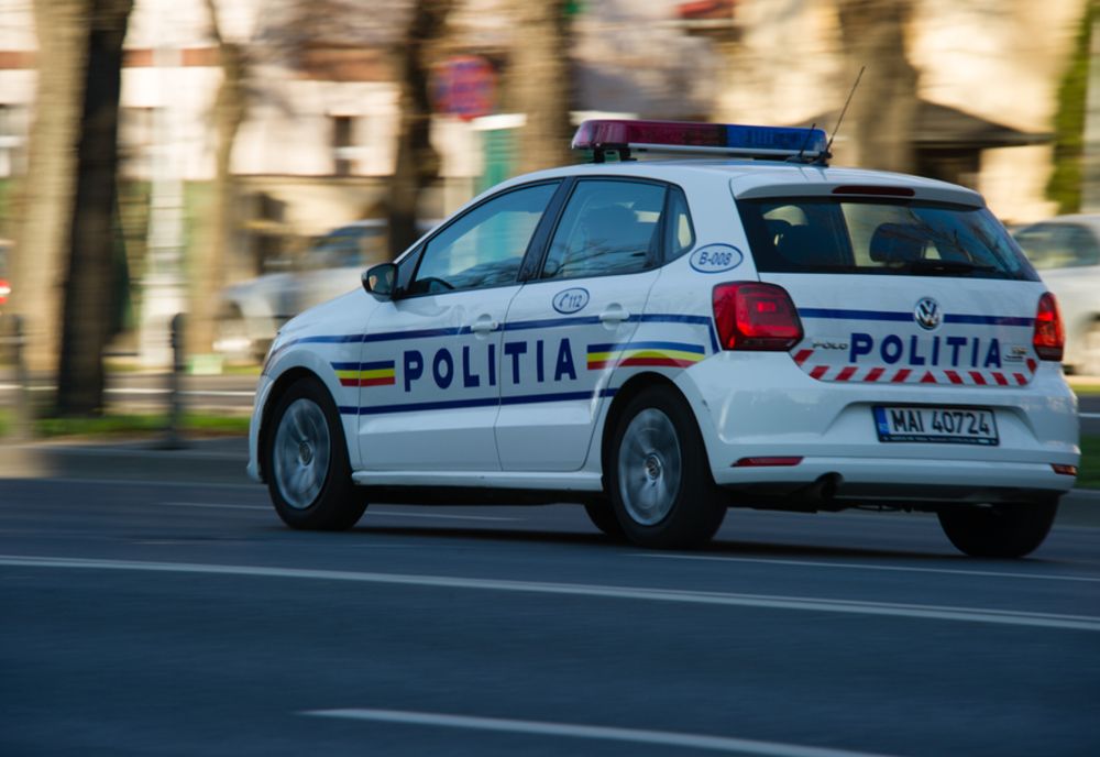 Polițiștii cu ochii pe mehedințenii aflați în izolare la domiciliu 