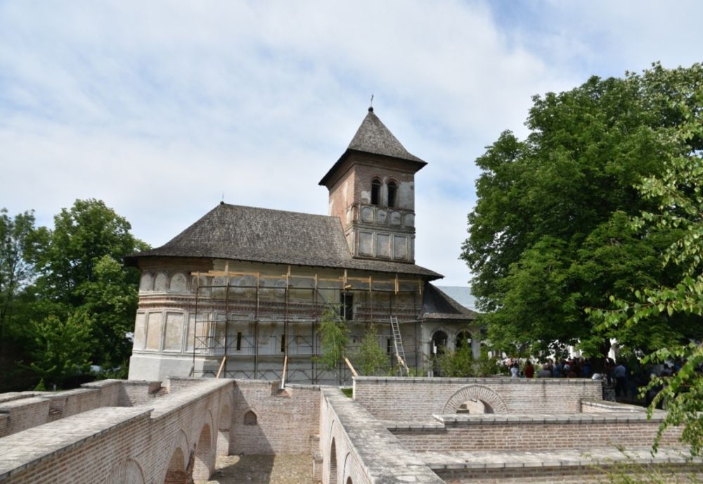 Mănăstirea Strehaia și-a serbat astăzi hramul