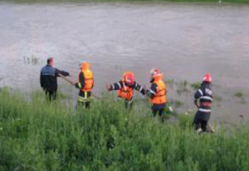 68 de misiuni ale pompierilor mehedințeni în acest weekend 