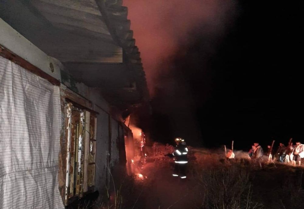 98 de misiuni ale pompierilor mehedințeni în două zile