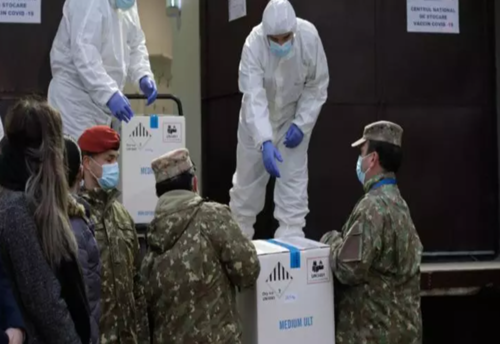 Primele doze de vaccin au ajuns astăzi la Spitalul Județean