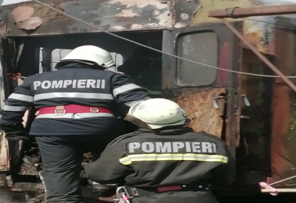 Incendiu izbucnit la un vagon de dormit în Strehaia