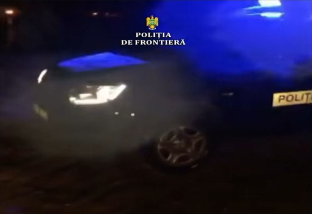 Zece migranți au încercat să treacă ilegal Dunărea