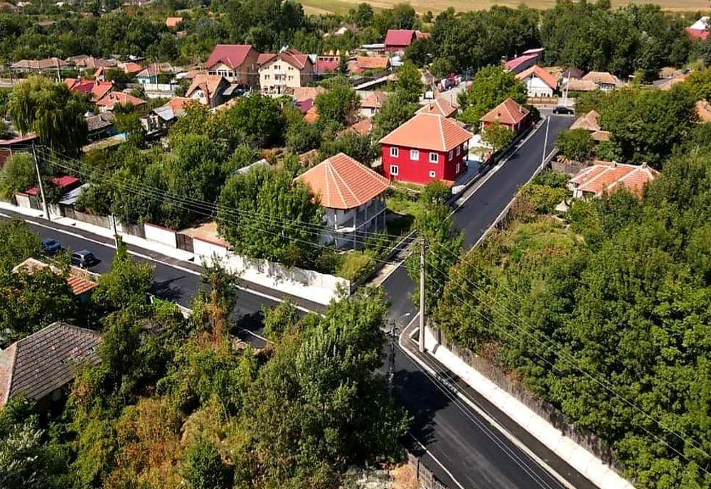 Lucrări pe drumurile din Mehedinți