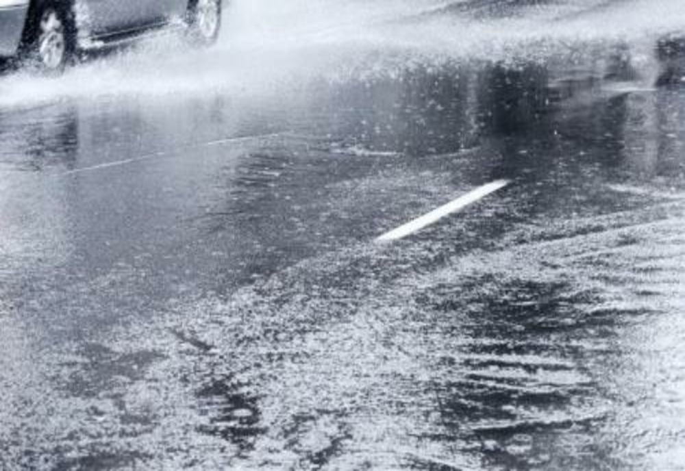 Drumuri naționale și autostrăzi pe care traficul se desfășoară în condiții de ploaie torențială