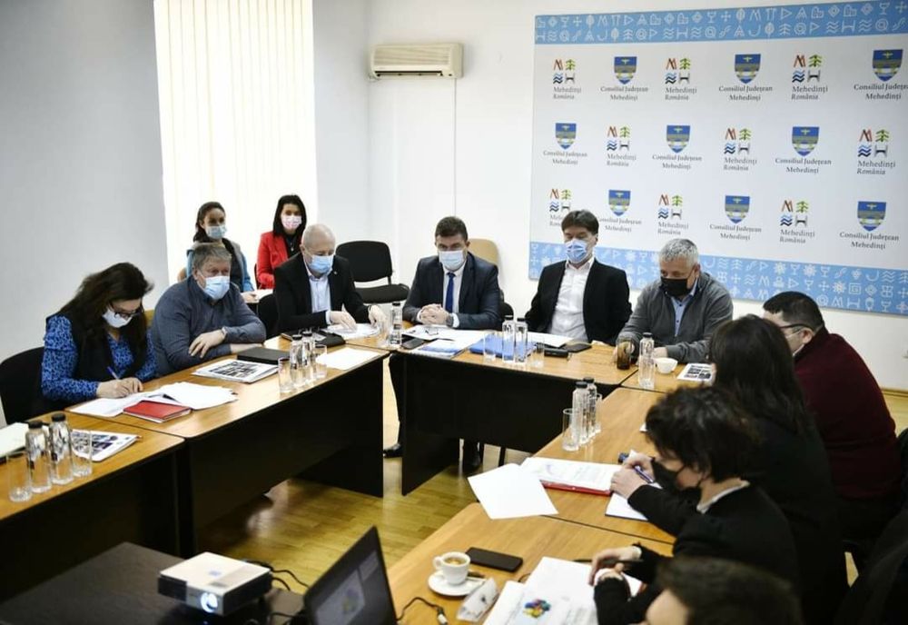 O delegație a Agenției pentru Dezvoltare Regională Sud-Vest Oltenia prezentă în Mehedinți