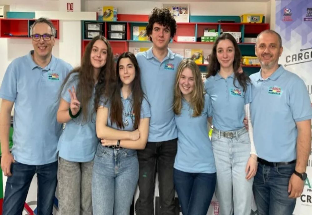 O echipa de robotică din Pitești va reprezenta România la Campionatul Mondial de Robotică din SUA