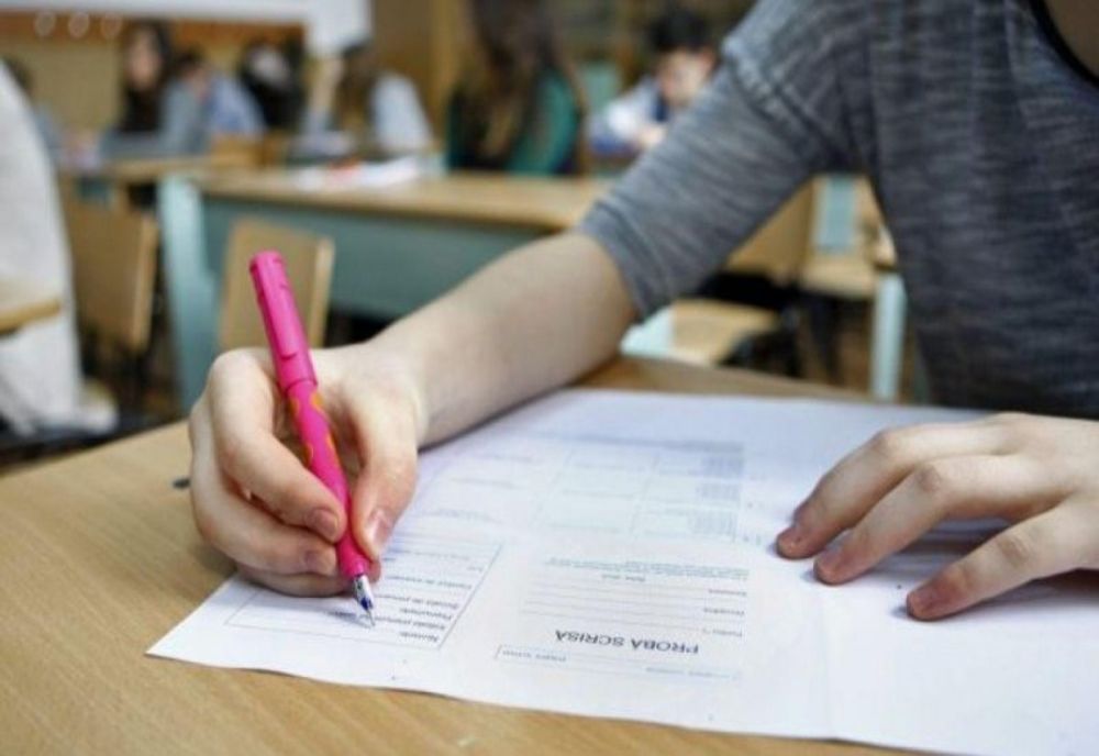 Astăzi încep înscrierile la examenul de Evaluare Națională