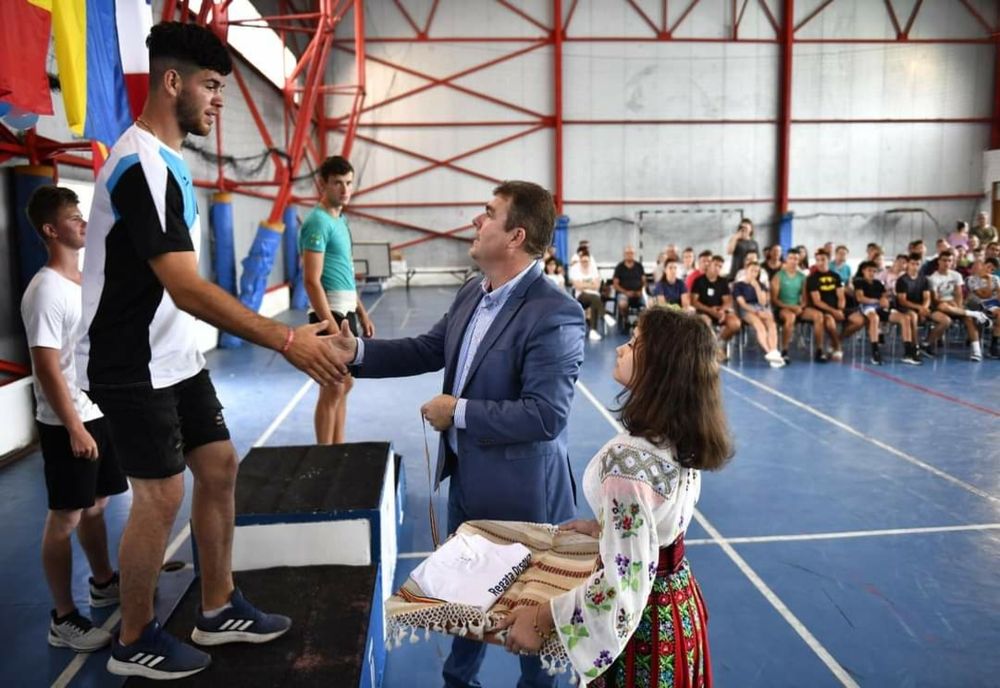 Opt cluburi sportive din țară, din Bulgaria și Ucraina s-au înscris în competiția de kaiac-canoe din Mehedinți