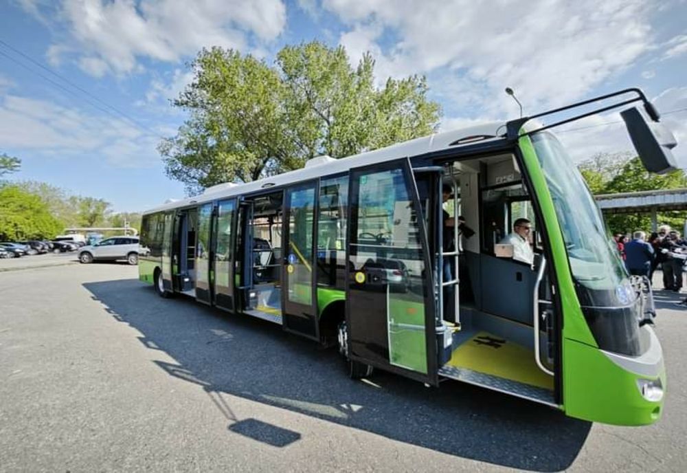 Două autobuze electrice în Severin