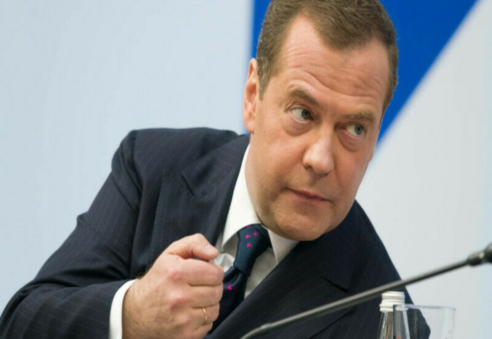 Medvedev justifică atacul cu racheta Oreșnik: o „injecție” necesară împotriva unor „psihopați periculoși”