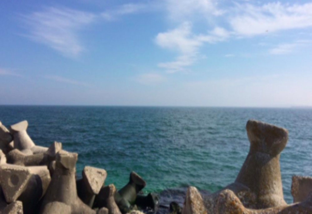Poluare marină în România: avertismentul ministrului Mediului - Românii care merg la mare în iulie trebuie să știe asta