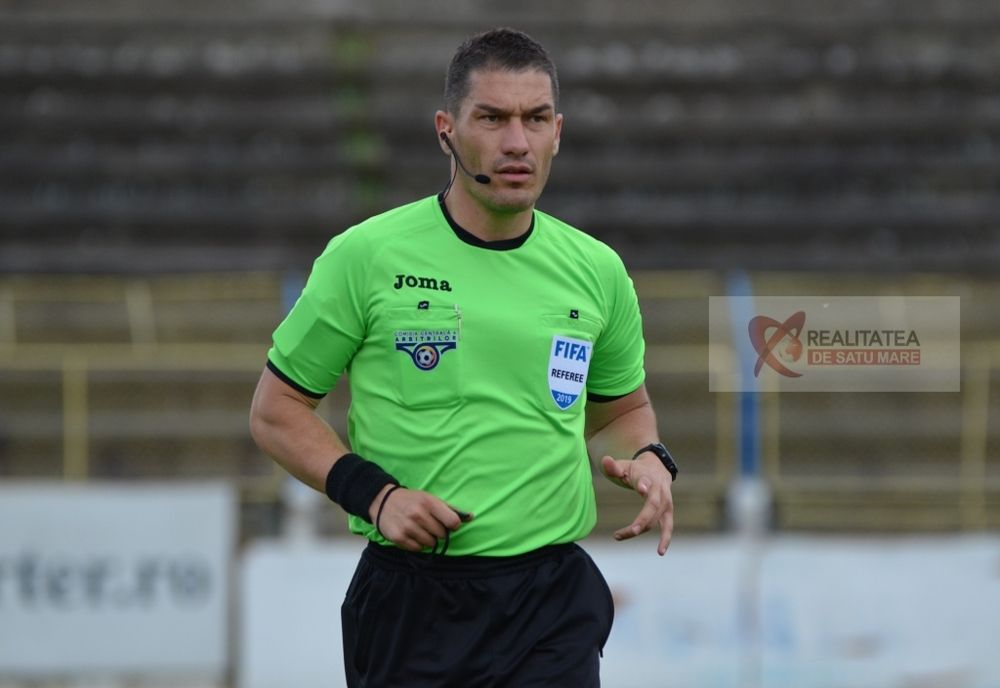Istvan Kovacs va arbitra al patrulea meci al sezonului în Liga Campionilor