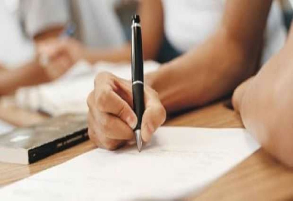 SCURGERE DE SUBIECTE LA BACALAUREAT 2025 ÎN JUDEȚUL CLUJ. IMAGINEA APĂRUTĂ PE REȚELELE SOCIALE 