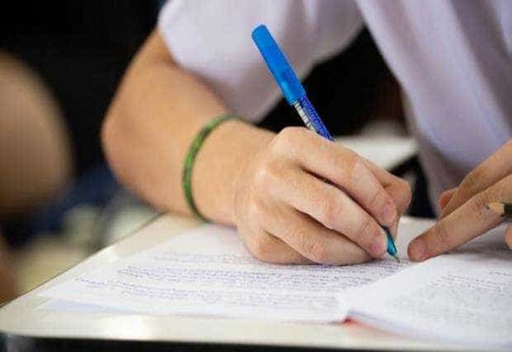 BACALAUREAT 2025: CANDIDAȚII SUSȚIN, VINERI, PROBA DE EVALUARE A COMPETENȚELOR DIGITALE