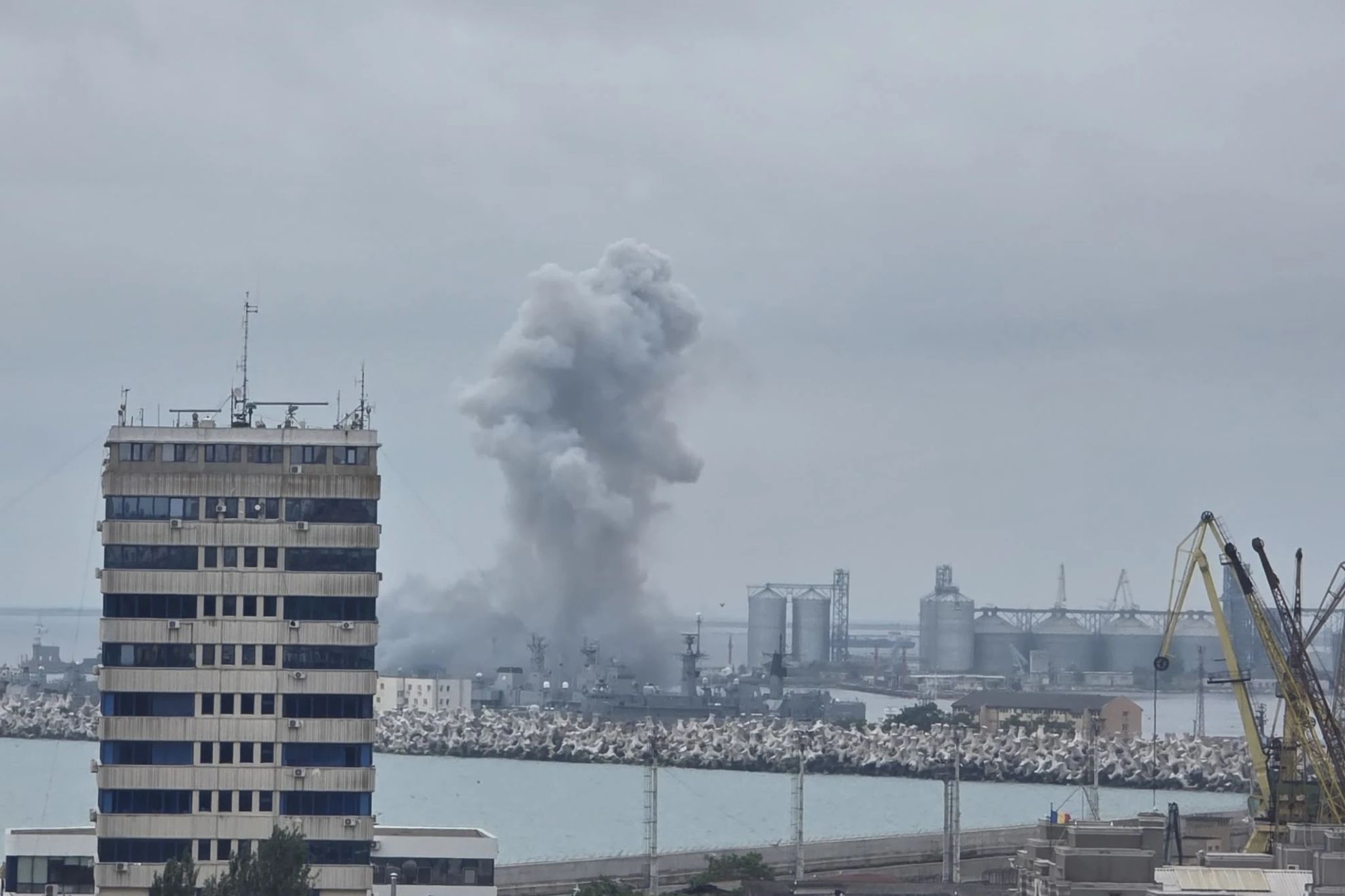 explozie dronă