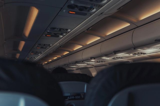 Criza combustibilului generată de războiul dintre Iran și SUA va duce la suspendarea zborurilor