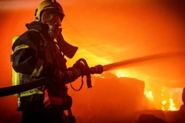 Tragedie la Drobeta-Turnu Severin: un bărbat a murit încercând să-și salveze locuința