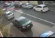 TAXIU SPULBERAT LA O INTERSECȚIE DIN SEVERIN. IMPACTUL, SURPRINS DE O CAMERĂ DE SUPRAVEGHERE
