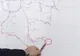 ASFALTARE CU FONDURI EUROPENE, DUPĂ PATRU ANI ÎN AȘTEPTAREA CONSTRUCTORULUI