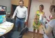 Viceprimarul Daniel Cîrjan a oferit astăzi primul pachet cu produse pentru bebeluși