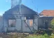 Casă făcută scrum într-o localitate din Mehedinți! Flăcările amenință alte șase locuințe, iar incendiul s-a extins la vegetația uscată